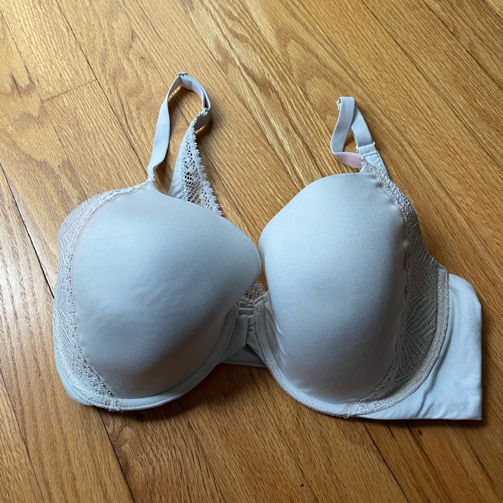 Victoria Secret bra size 36DD